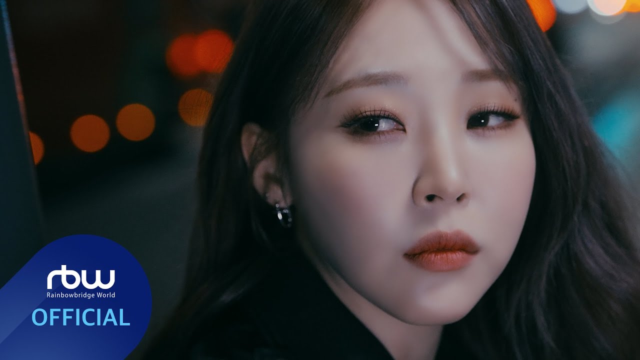 Moon Byul in the Hoshiakari official music video