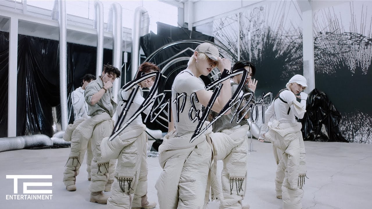 DRIP&DROP: SEVENTOEIGHT Debuted With Six Foreign Members and Three-Kilo Shoes