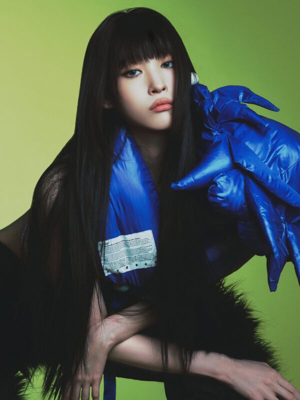 Annie Moon of ALLDAY PROJECT in her official debut profile portrait