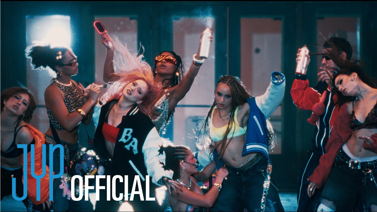 GIRLSET members Lexi, Camila, Kendall and Savanna in the Tweak official music video