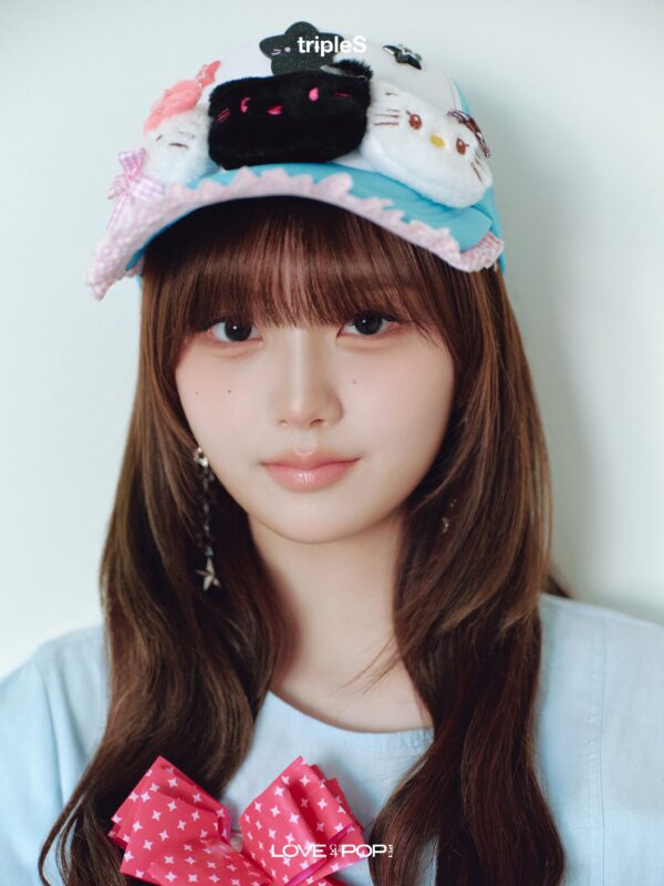 SeoAh of tripleS official profile portrait