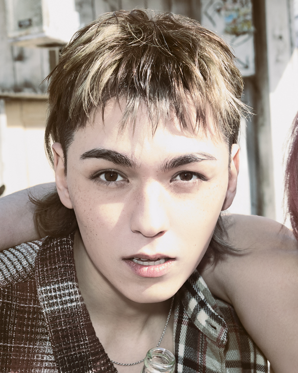 VERNON official SEVENTEEN profile photograph
