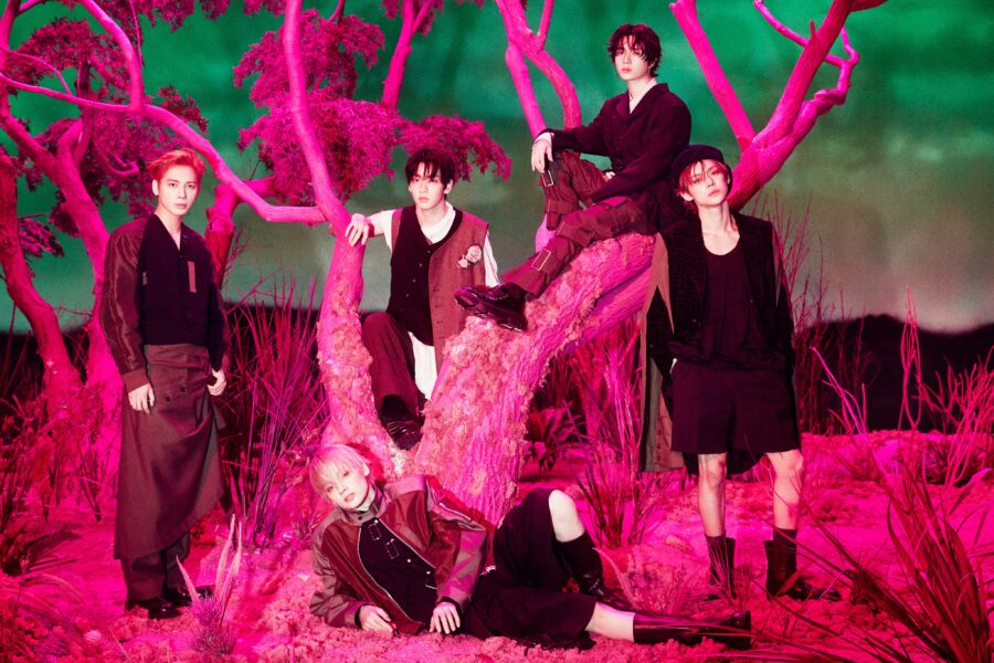TOMORROW X TOGETHER official group concept photo