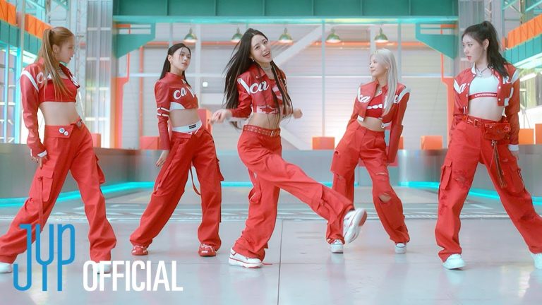 CAKE: ITZY Made a Nonsense Hook Carry a Very Serious Workload React card