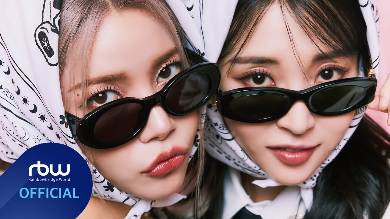 dangdang: Solar and Moonbyul Let MAMAMOO+ Chase Two Rabbits at Full Summer Speed