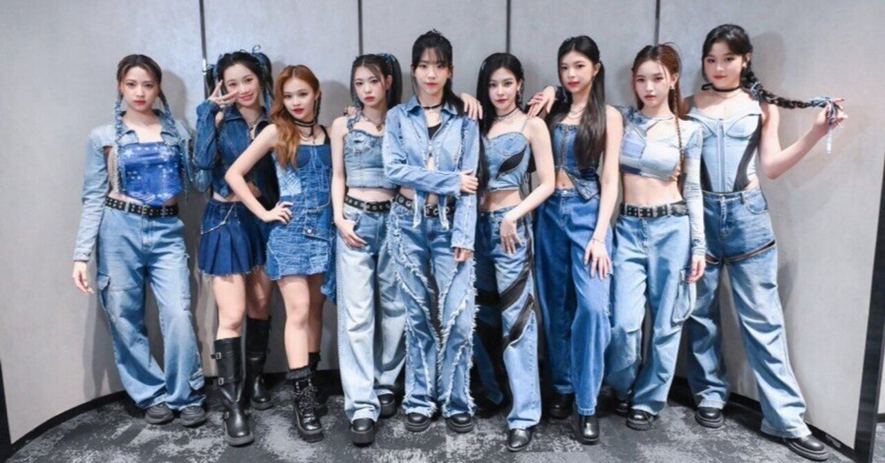 Gen1es all nine members promotional group photo