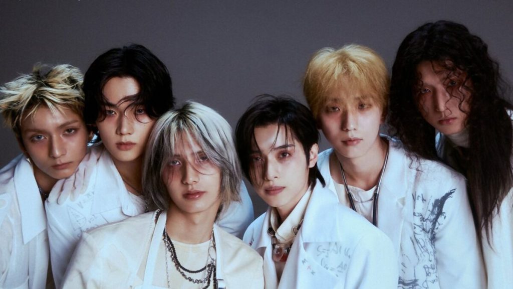 Xdinary Heroes six-member FiRE era group photograph