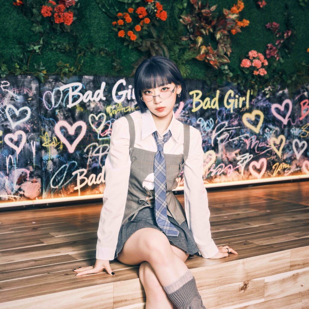 JISOO of HANA official profile photograph