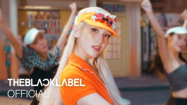 Ice Cream Choreography Video: Jeon Somi Let the Summer Hook Sweat for Its Replay React card