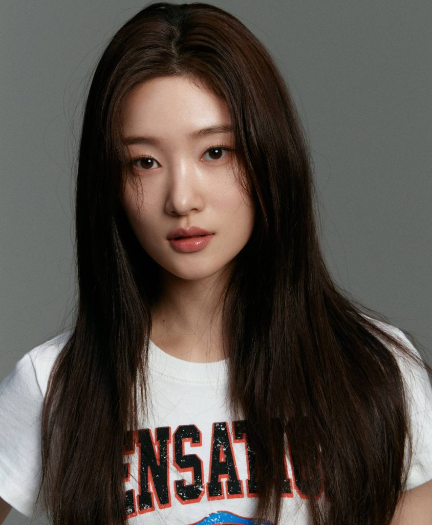 Jung Chaeyeon in an official full-color BH Entertainment portrait