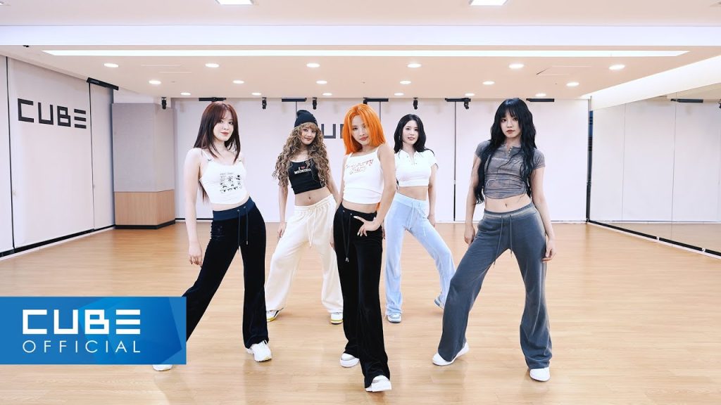 i-dle performing the exact Klaxon choreography practice video