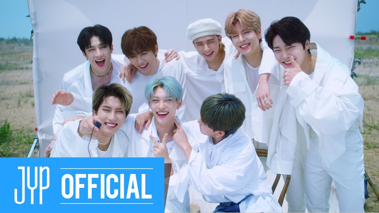 Blueprint Video React: Stray Kids Drew Tomorrow in Blue and Actually Left Room to Reach It