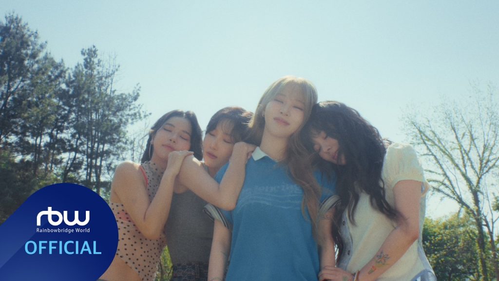 Solar, Moonbyul, Wheein and Hwasa together in the real official 4 Flowers music video.