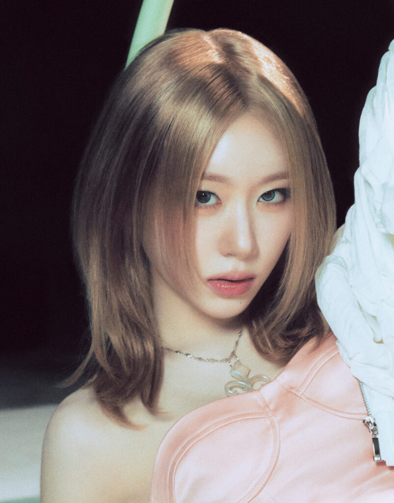 Chaeryeong of ITZY official profile portrait