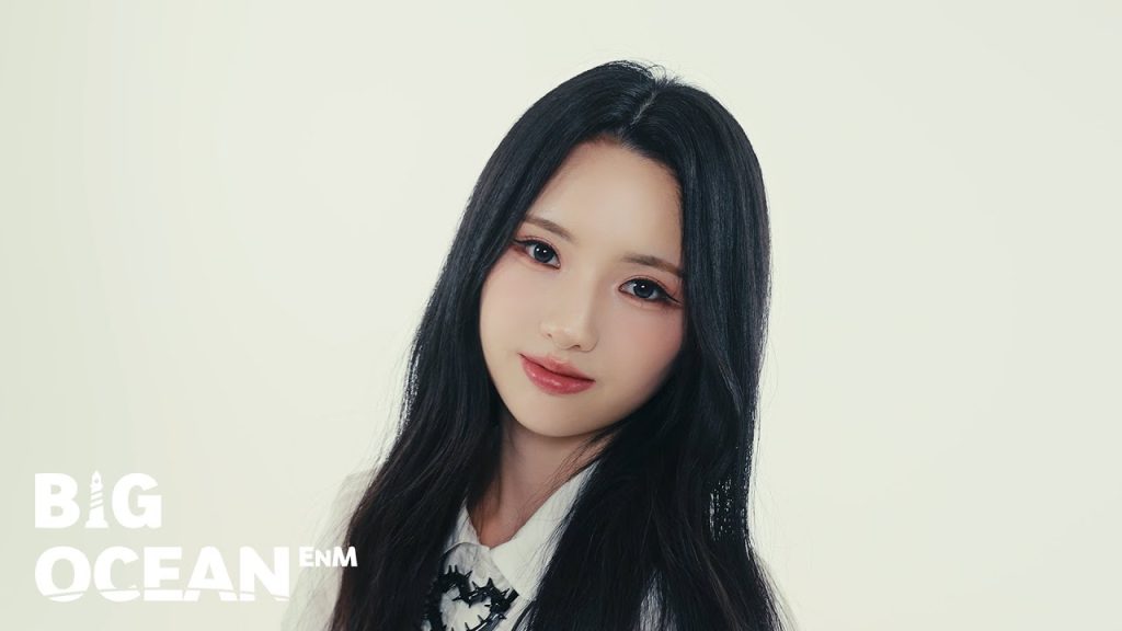 Taeri in the official iii individual reveal video