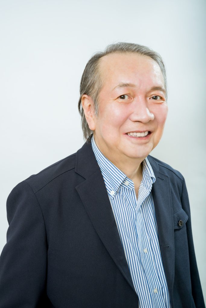 Japanese voice actor Takaya Hashi smiling in his official Apte Pro portrait