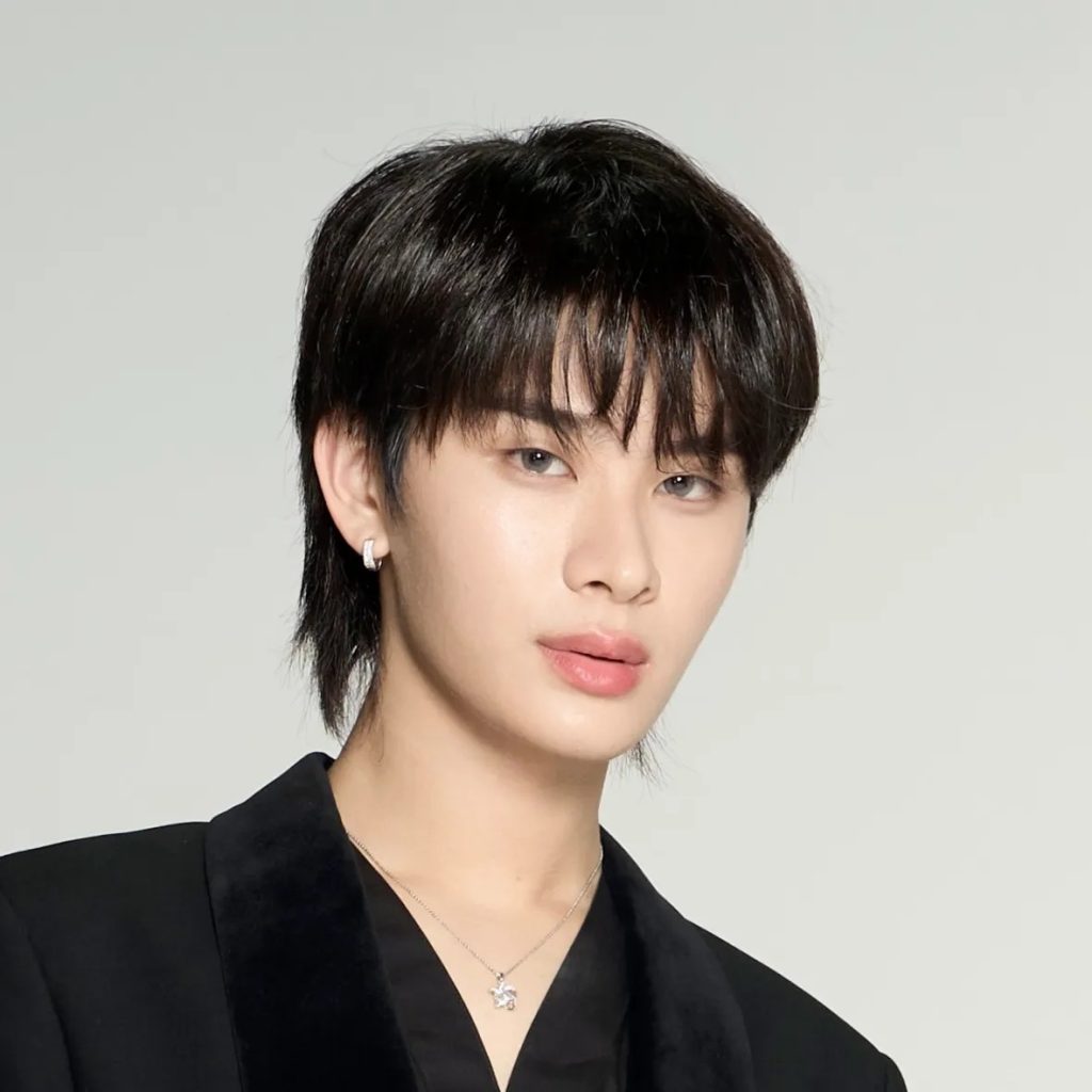 Thai official BUS membership portrait