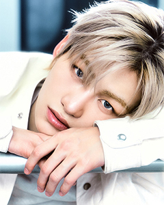 Jihoon of TWS in the official PLEDIS profile portrait