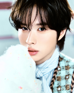 Kyungmin of TWS in the official PLEDIS profile portrait