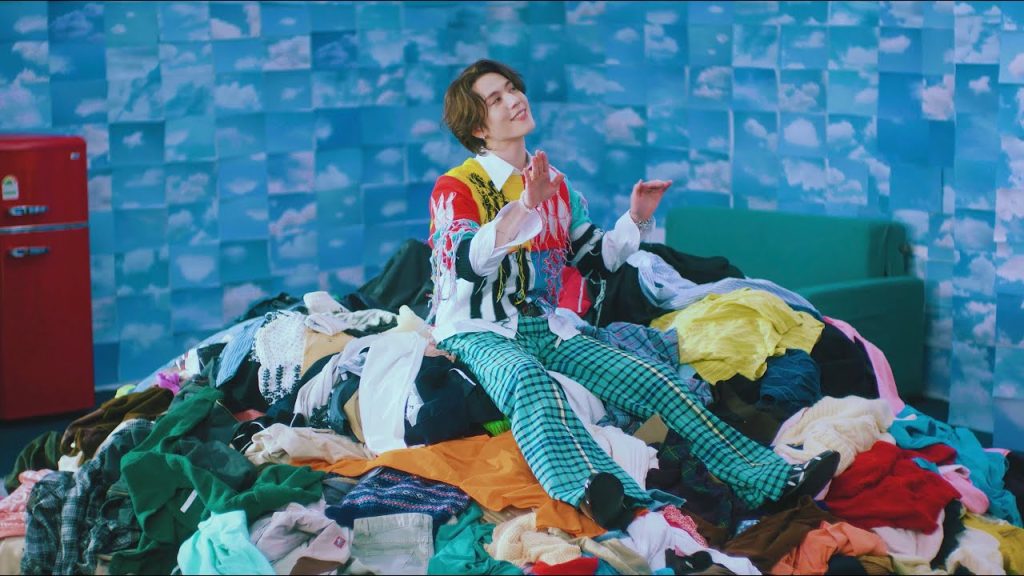 Yugyeom in the official 1 MINUTE music video, used for the solo-artist and GOT7 member profile hero, directory cards and social preview.