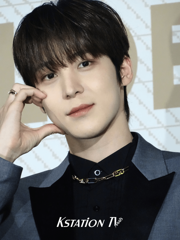 Yunho official ATEEZ concept portrait