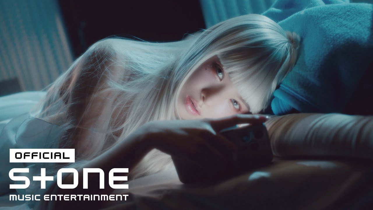 ZOMBIE: EVERGLOW Let Desire Keep Moving After the Feeling Had Already Died